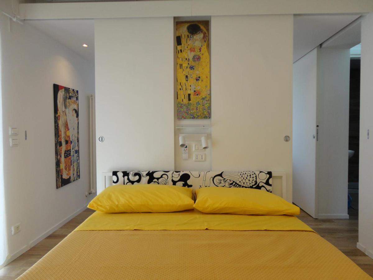 Casa Klimt Vicinissima Al Mare Parcheggio Privato Gratuito Se Disponibile Apartment เปสการา ภายนอก รูปภาพ