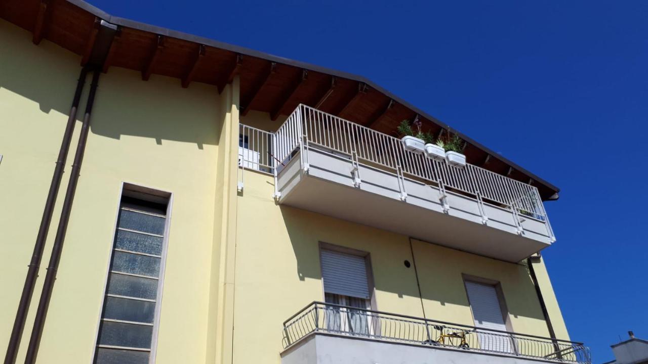 Casa Klimt Vicinissima Al Mare Parcheggio Privato Gratuito Se Disponibile Apartment เปสการา ภายนอก รูปภาพ